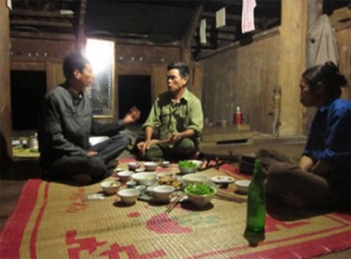 Ông 'vua' hết thời và những việc làm trả nợ cuộc đời - Thư Giản