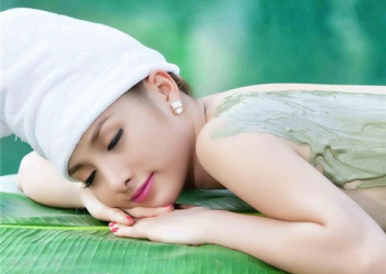 Da đẹp hơn từ khi chăm sóc cùng tắm trắng - Thư Giản